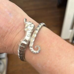 New in box seahorse bracelet